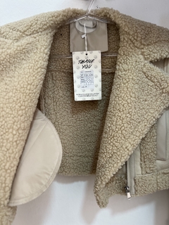 Campera de piel sintética, interior corderito. Calidad Premium! - RMVG
