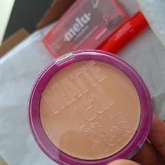 Kit de produtos para maquiagem ( 4 itens ) na internet