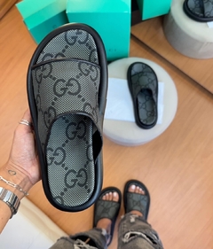 Sandalia Monogram Gucci - comprar online