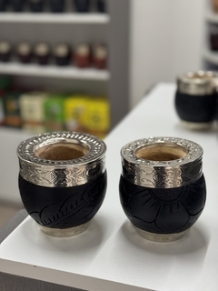 Mate imperial con base calada y virola de alpaca cincelada a mano en internet