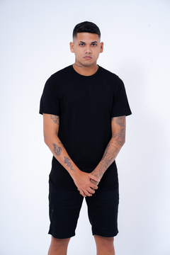 Camiseta Básica Lisa importada - Preto