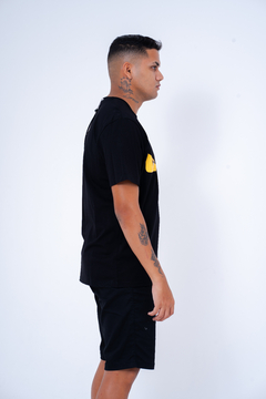 Camiseta Chinesa Fendi - Preto - comprar online