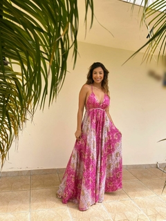 Vestido longo Cierra Amaranto na internet