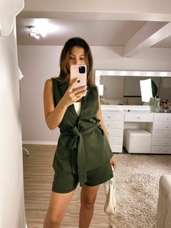Conjunto alfaiataria risca de giz verde na internet