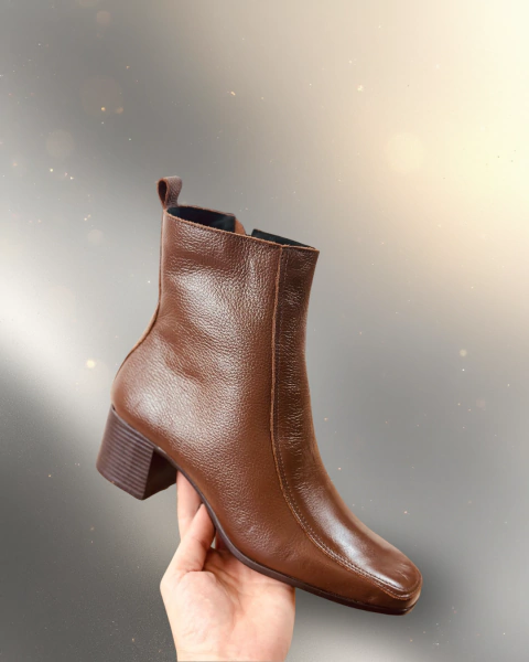 Bota em Couro