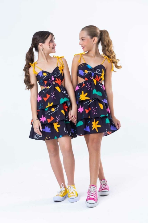 Vestido três babados