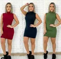 Vestido Curto Canelado Cavado Gola Alta