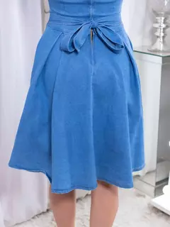 Vestido Jeans Midi Rodado com Laço nas costas - comprar online