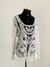 Blusa de renda bordada