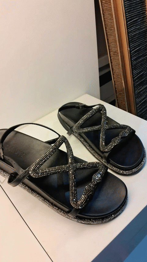 PAPETE PRETA COM STRASS SCHUTZ - comprar online