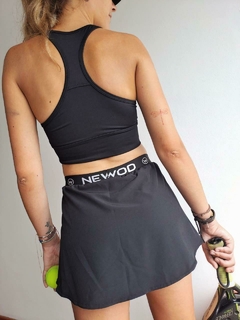 Short pollera Strong en internet