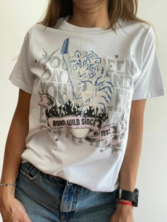 Remera Tiger Wild en internet
