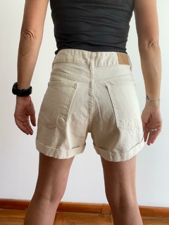 Short Latte en internet