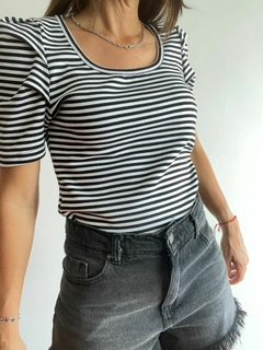 Remera Lena en internet
