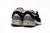 New Balance 2002R "Black" na internet