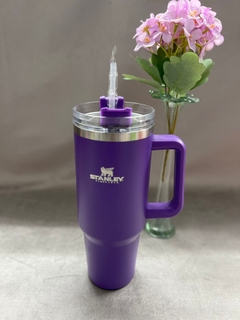 Imagen de VASO QUENCHER STANLEY LISO 1,2L