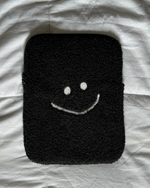case tablet smile - black