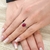 Anel de Ouro Branco com Diamantes e Rubi Oval na internet