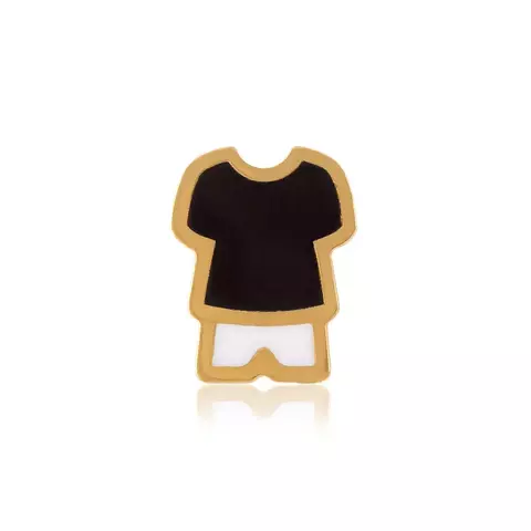 Pingente de Ouro Camiseta Preta e Bermuda Branca