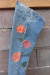 Jean Rigido con Flores Pintadas