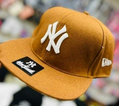 3 x 2 EN GORRAS!