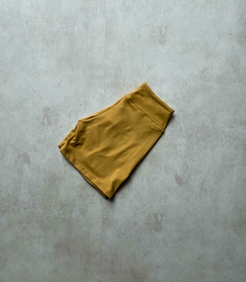 shorts Sabrina mostarda