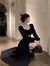 Imagen de Vestido de manga larga con abertura lateral