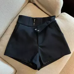 Short Casual Bianca - Lantejoulado com Cintura Média - Amora Store