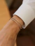 Bracelete ajustável efeito duplo