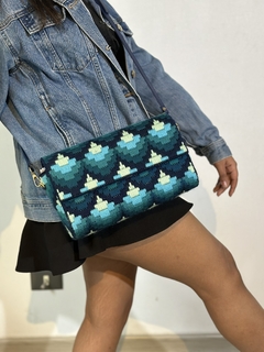 Carteras bordadas en internet