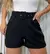 Short com cinto casual