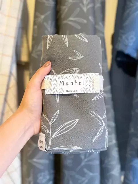 MANTEL ANTI MANCHA 240 X 140 CM - comprar online