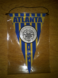 Banderín Triangular Atlanta 26 Modelos - LM MERCHANDISING