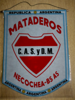 Banderín Grande Club Mataderos De Necochea - comprar online