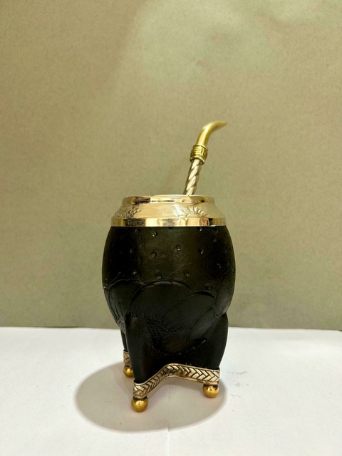 Mate Torpedo Cuero Repujado Base Completa Virola Alpaca Bolitas