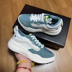VANS VR3
