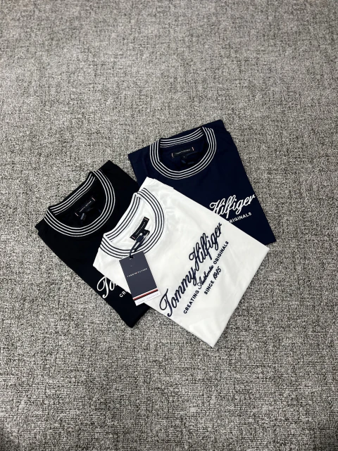 Camiseta tommy hilfiger authentic, cores reunidas na foto principal