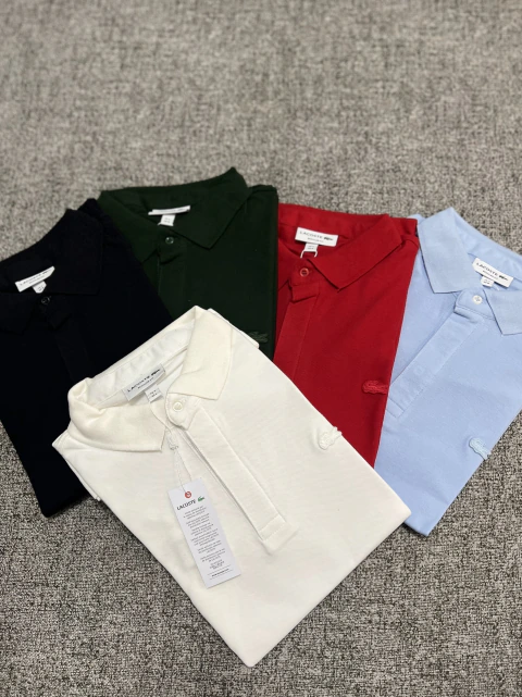 Gola polo Lacoste Paris em todas as cores, foto principal