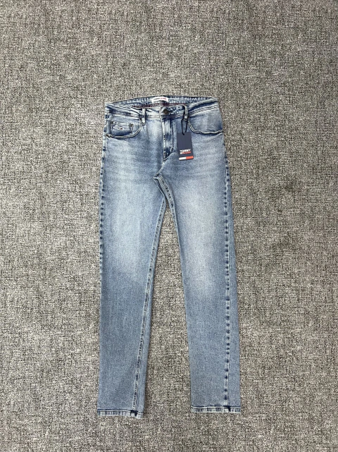 Calça Tommy Jeans em vista frontal, foto principal