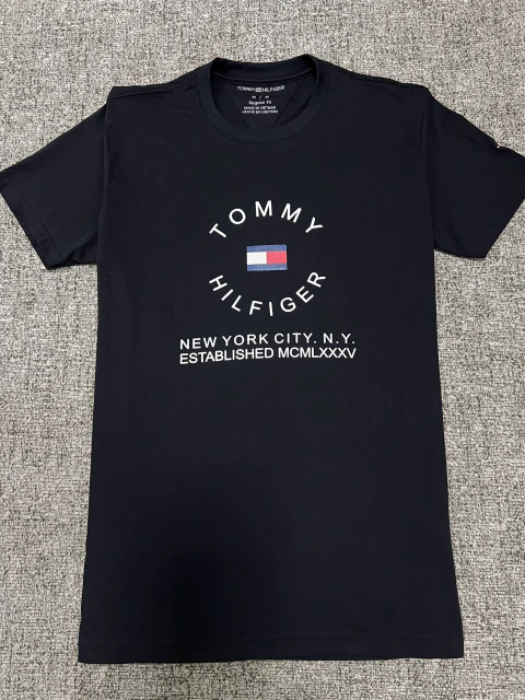 Camiseta tommy NY, vista principal da peça