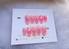 Love in my nail Almendra