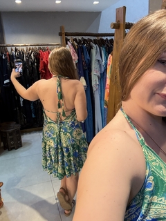 Vestido Curto Decote V na internet