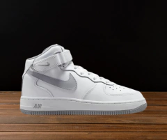 AF1 - Mid Suela Gris