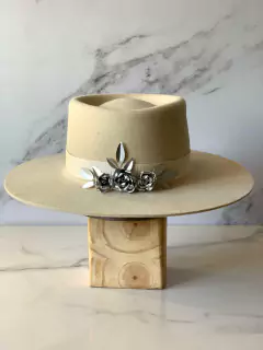 Silverbloom B