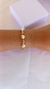 Pulseira corrente losango com detalhes em pérola na internet