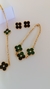 Conjunto completo com 3 peças com colar pulseira e brinco, com detalhes em trevo - loja online