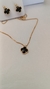 Conjunto colar e brinco detalhes em trevo - comprar online