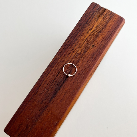 Piercing argola com bolinha para nariz
