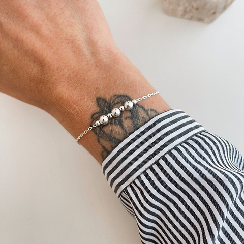 Pulseira de esferas