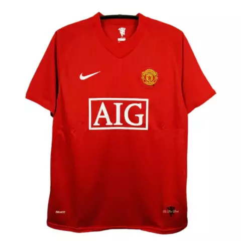 Camisa retrô vermelha do Manchester United da temporada 2007/2008, da marca Nike.